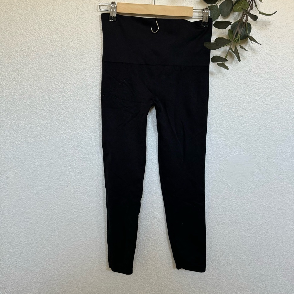 SPANX- Black Seamless Shaping Leggings Size L